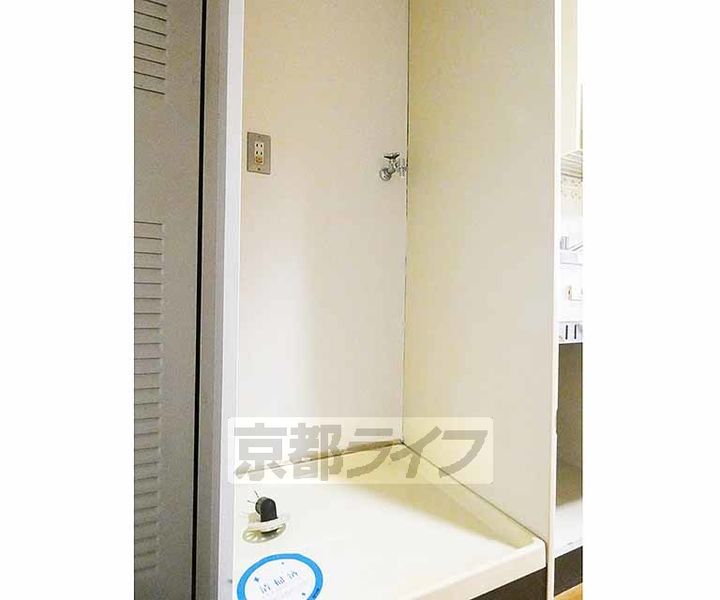 デトム・ワン四条大宮305の内装