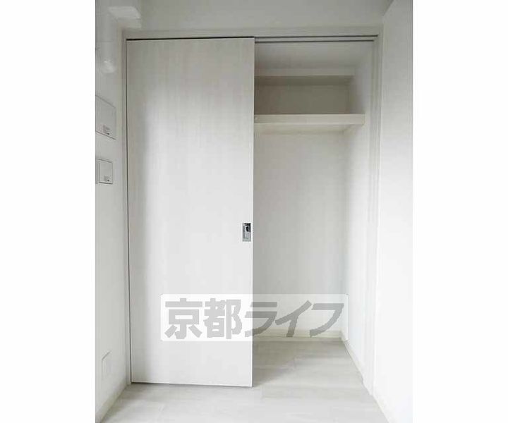 京都府京都市南区唐橋平垣町の賃貸マンションの内装