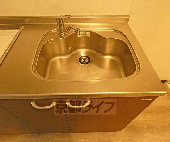 京都府京都市東山区鞘町通五条下る2丁目大阪町の賃貸マンションのキッチン