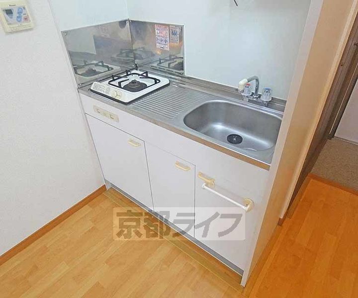 アズィールD棟201のキッチン