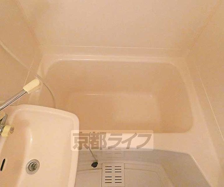 アズィールD棟201の風呂