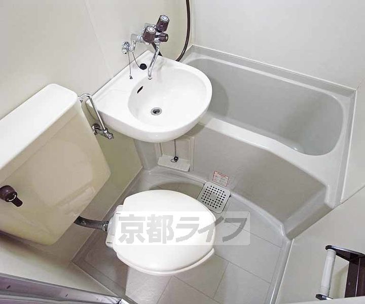 アベニールアサダ403の風呂