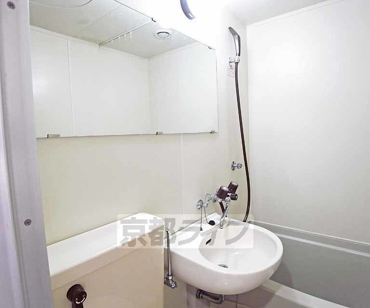 アベニールアサダ403の内装