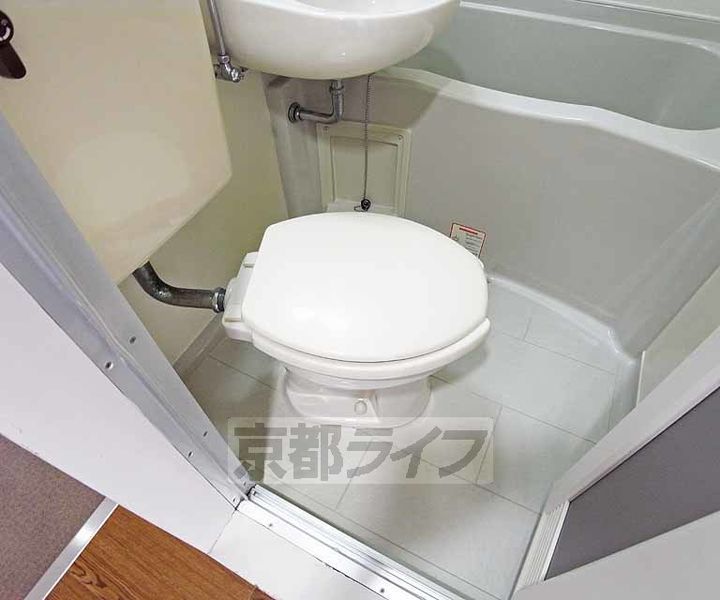 アベニールアサダ403の内装