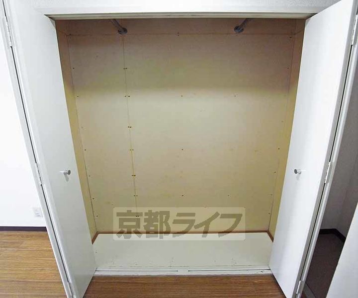 アベニールアサダ403の内装