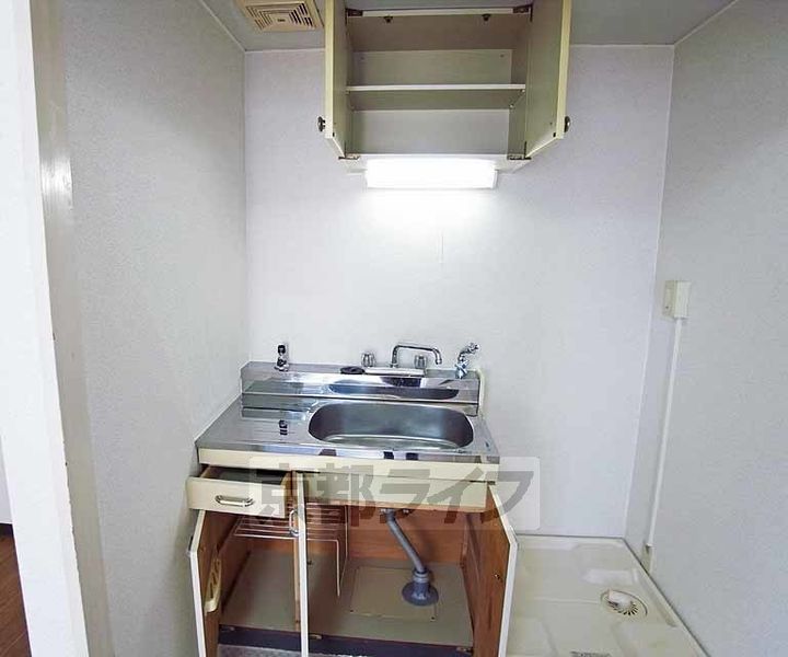 アベニールアサダ403のキッチン