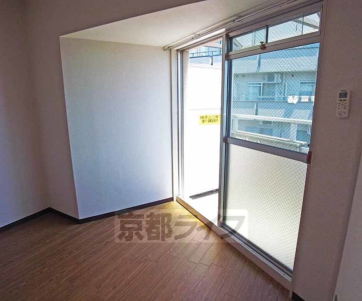 アベニールアサダ403の内装