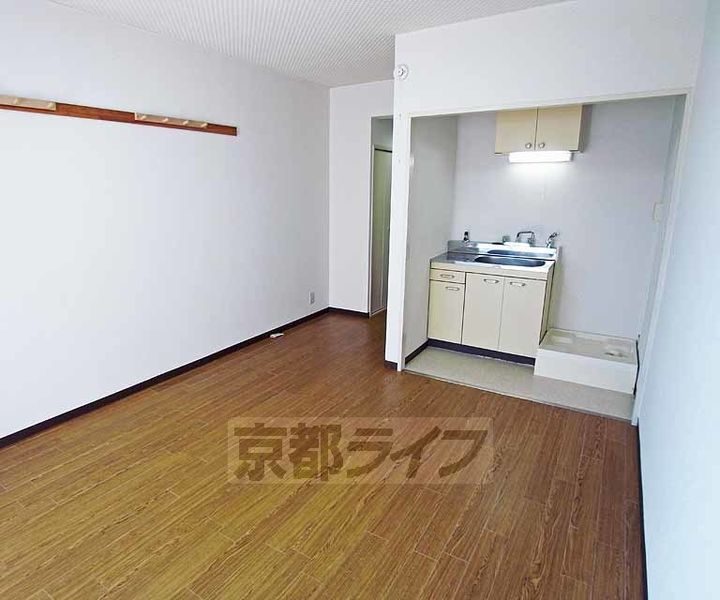 アベニールアサダ403の居間