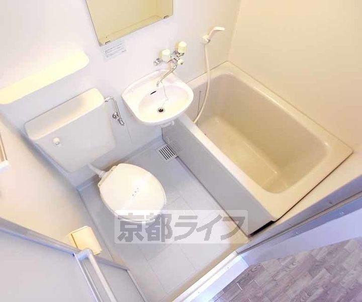 京都府京都市左京区岩倉北桑原町の賃貸マンションの風呂