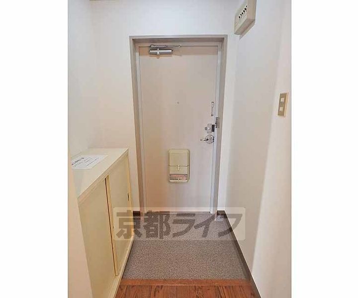 シルベーヌ北山409の玄関