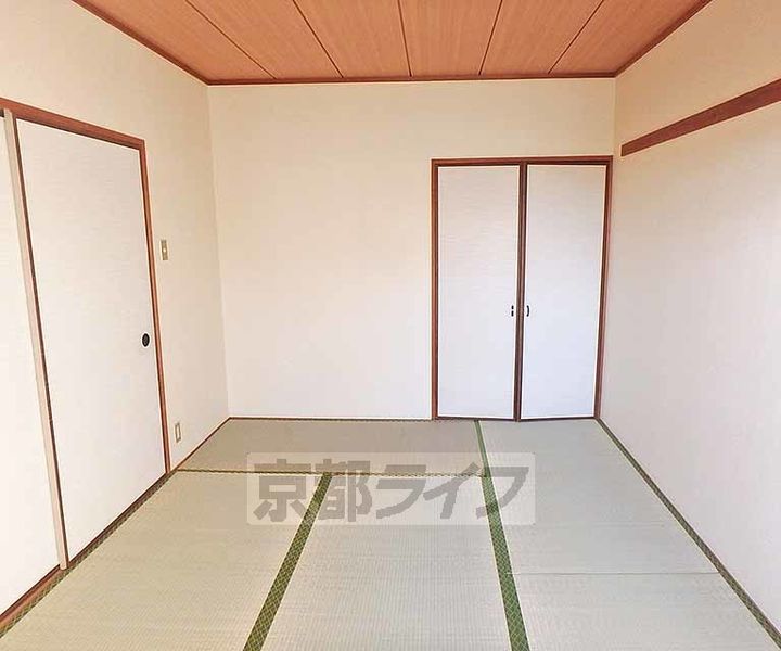 シルベーヌ北山409の居間