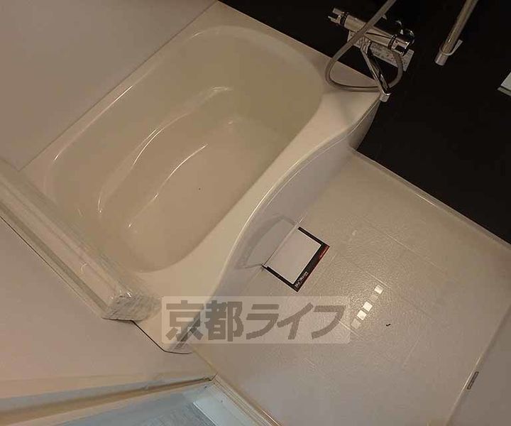 京都府京都市左京区北白川東平井町の賃貸アパートの風呂