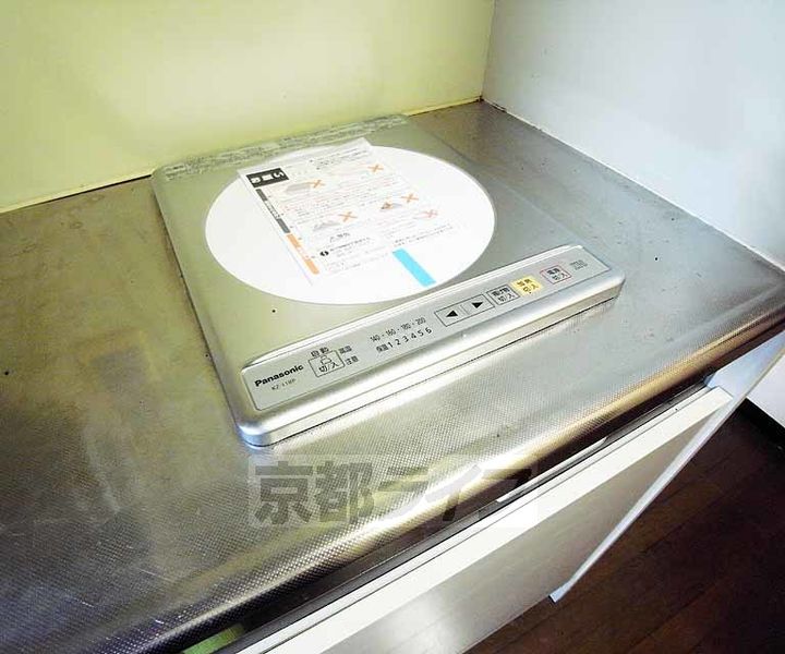 京都府京都市左京区修学院千万田町の賃貸マンションのキッチン