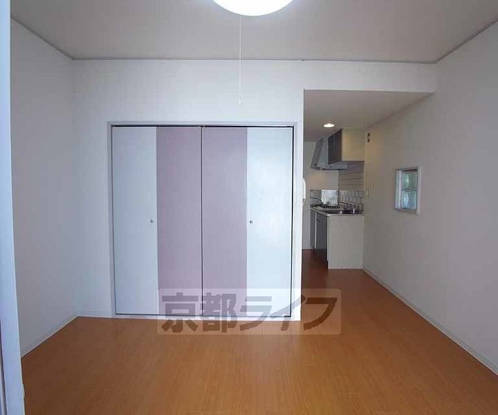 北白川BCBGCLUB201の居間