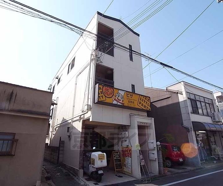 京都府京都市左京区山端川端町の賃貸マンションの外観