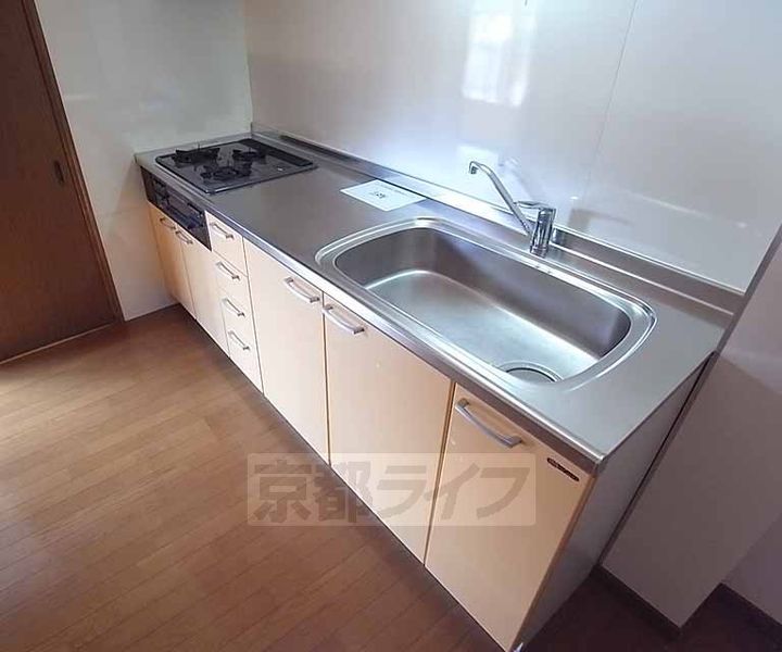 京都府京都市左京区山端川端町の賃貸マンションのキッチン