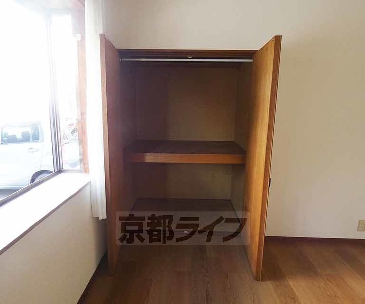 京都府京都市左京区下鴨東本町の賃貸アパートの内装