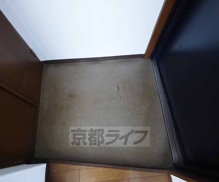 プティ・シャンテ太子道101の玄関