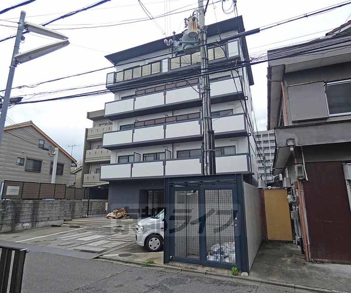 京都府京都市中京区壬生賀陽御所町の賃貸マンションの外観