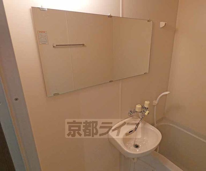 京都府京都市中京区壬生賀陽御所町の賃貸マンションの内装