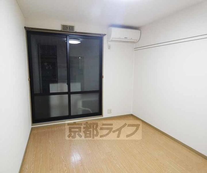 リブレ常盤205の寝室