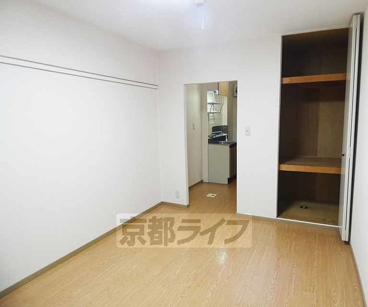 リブレ常盤205の寝室