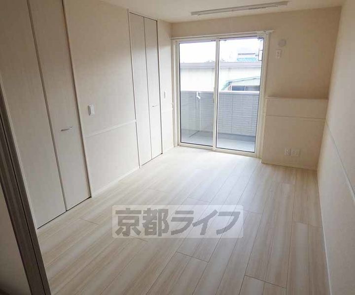 太秦レジデンス W棟の居間