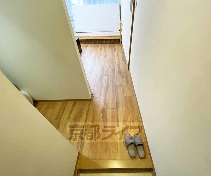 フラッツ帷子ノ辻の玄関