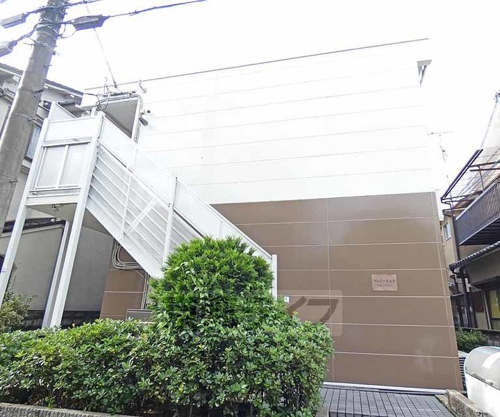 プレジール太秦105の外観