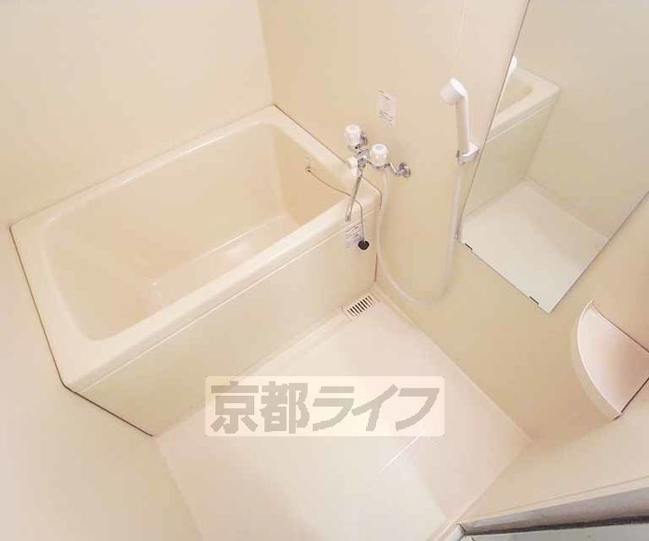 京都府京都市中京区壬生賀陽御所町の賃貸マンションの風呂