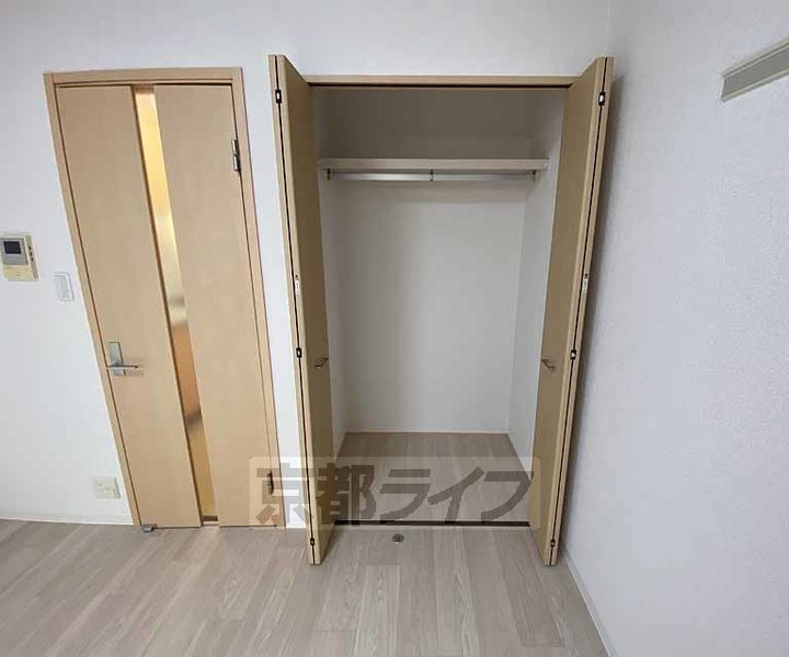 京都府京都市右京区梅津中倉町の賃貸アパートの内装