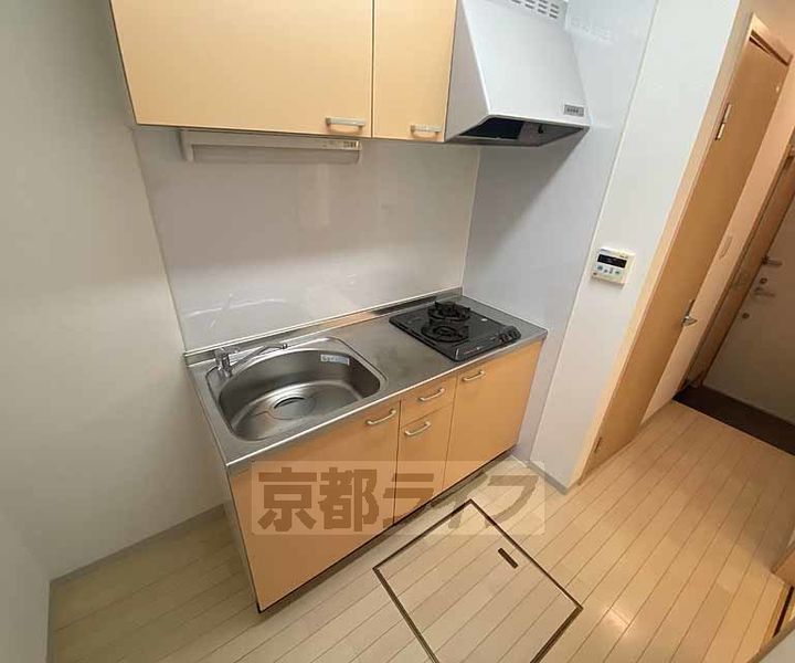 京都府京都市右京区梅津中倉町の賃貸アパートのキッチン
