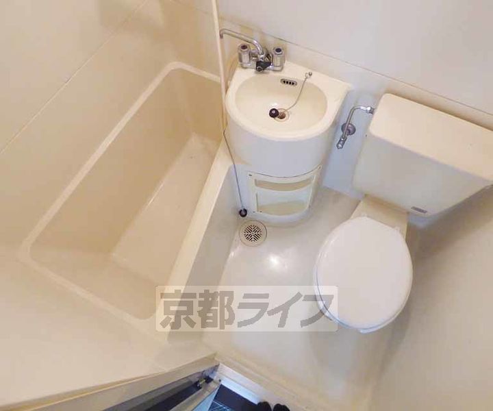京都府京都市右京区嵯峨朝日町の賃貸マンションの風呂