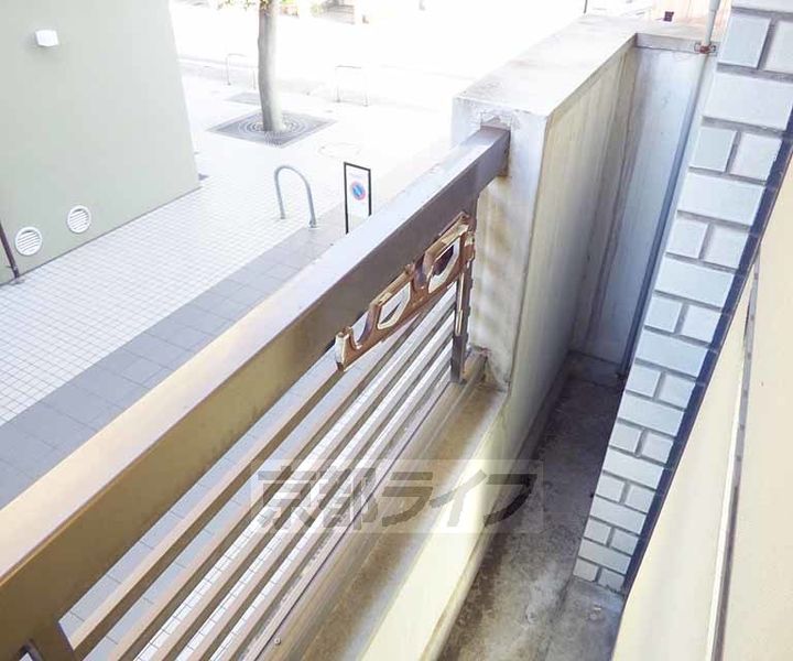 京都府京都市右京区嵯峨朝日町の賃貸マンションの内装