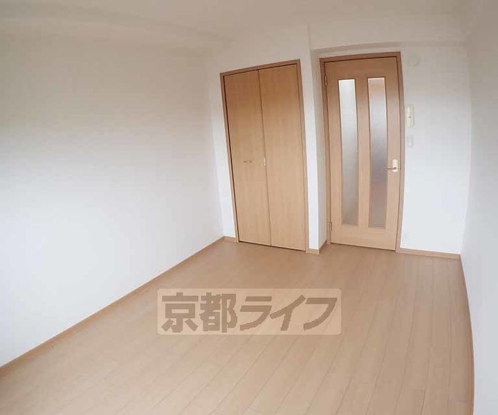 ベリエ太秦305の居間