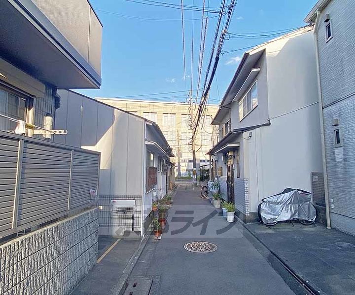 ラフォーレ西ノ京5102の周辺