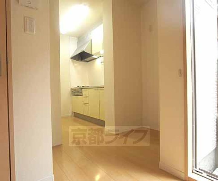 ラフォーレ西ノ京5102の居間