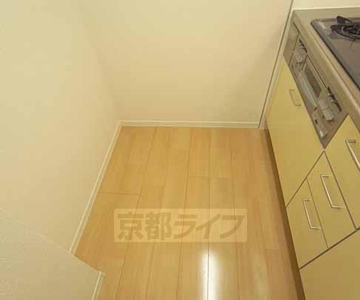 ラフォーレ西ノ京5102の居間