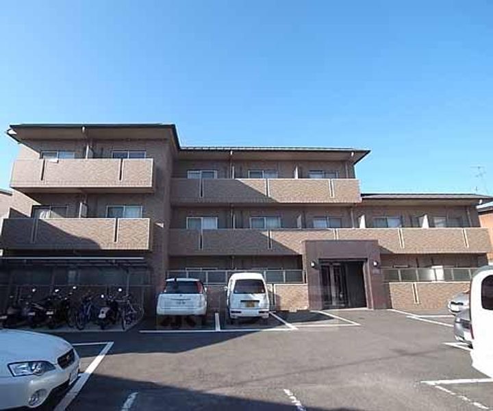 京都府京都市西京区御陵南荒木町の賃貸マンションの外観