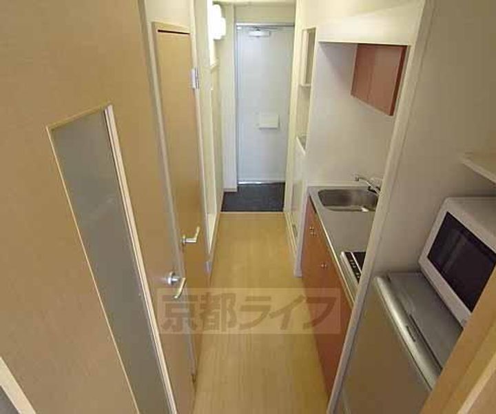 レオパレスUrban桂坂の居間