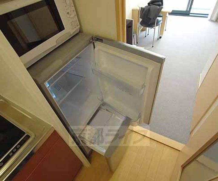 レオパレスUrban桂坂の居間