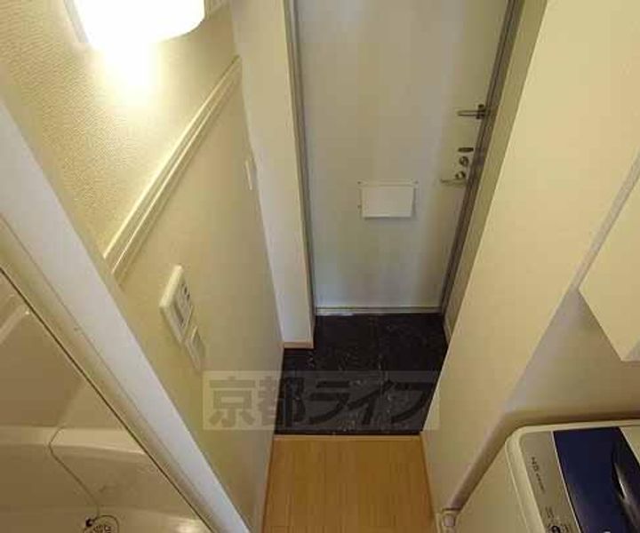 レオパレスUrban桂坂の玄関