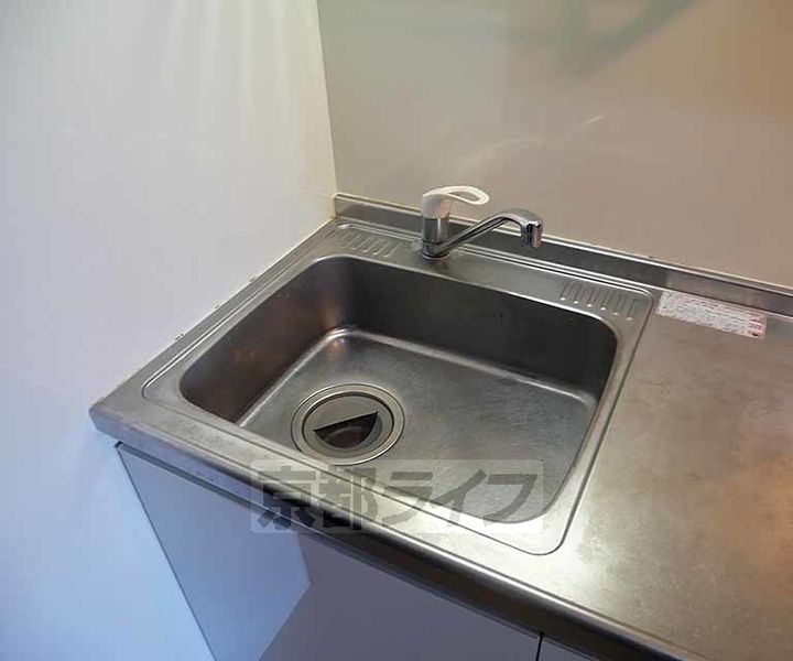 京都府京都市西京区川島野田町の賃貸アパートのキッチン