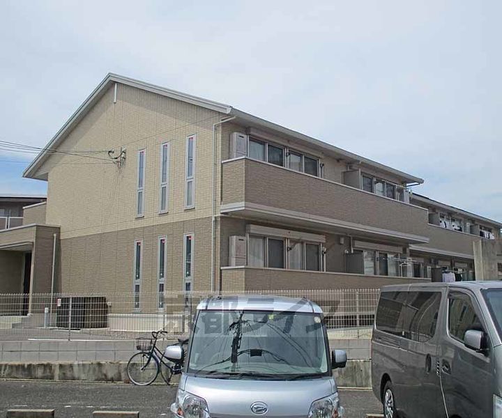 京都府京都市西京区樫原久保町の賃貸アパートの外観