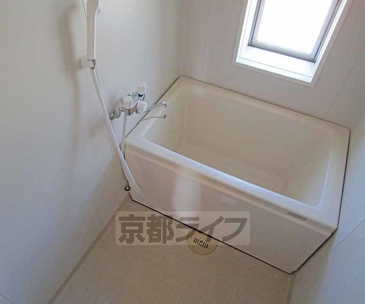 メゾンド・ポンヌフ201の風呂