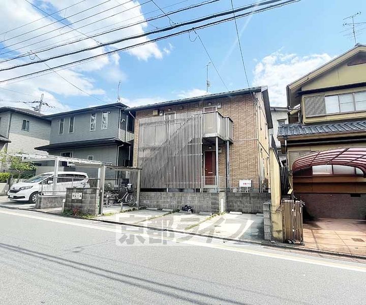 京都府京都市伏見区深草石橋町の賃貸アパートの外観