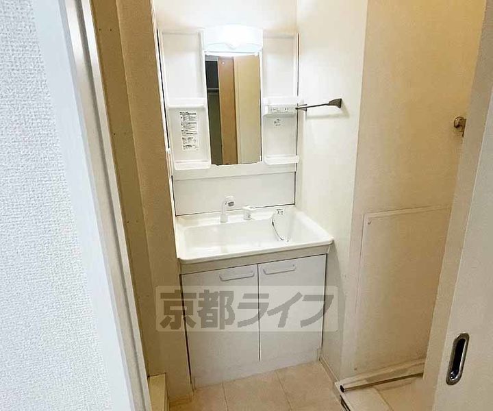 京都府京都市伏見区深草石橋町の賃貸アパートの内装
