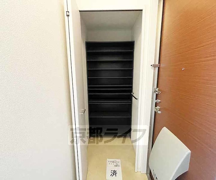 京都府京都市伏見区深草石橋町の賃貸アパートの内装