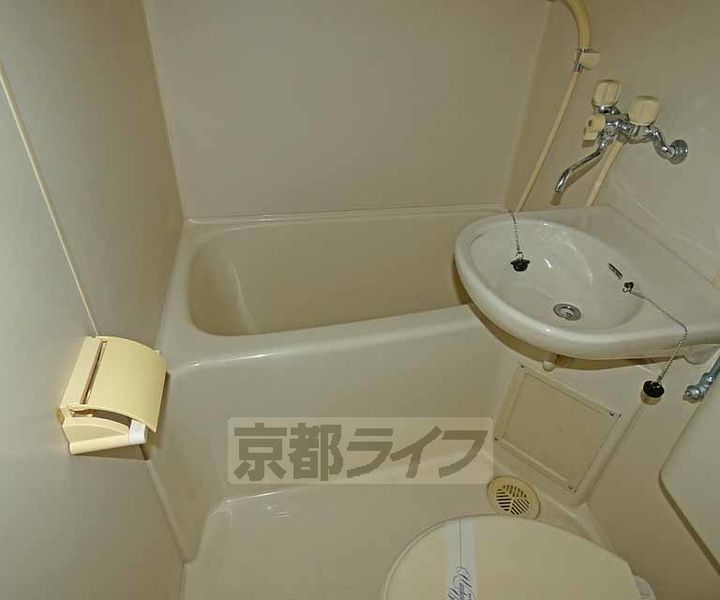 朝日プラザ深草711の風呂