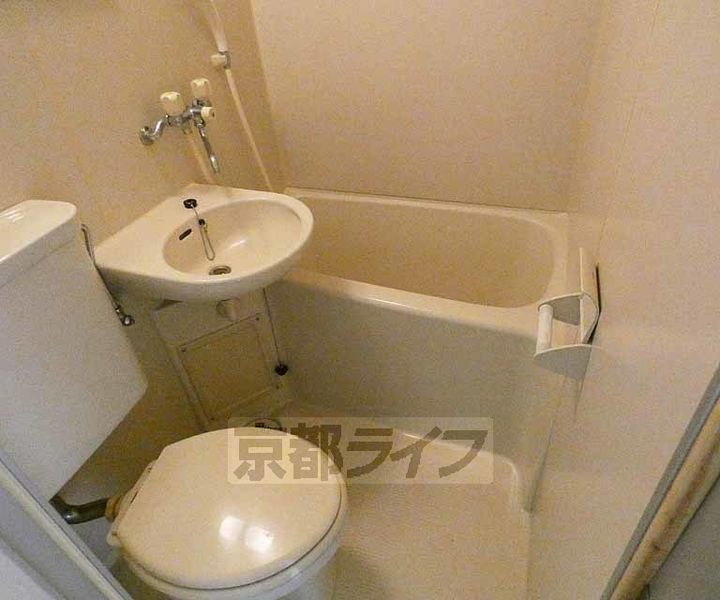 朝日プラザ深草402の風呂